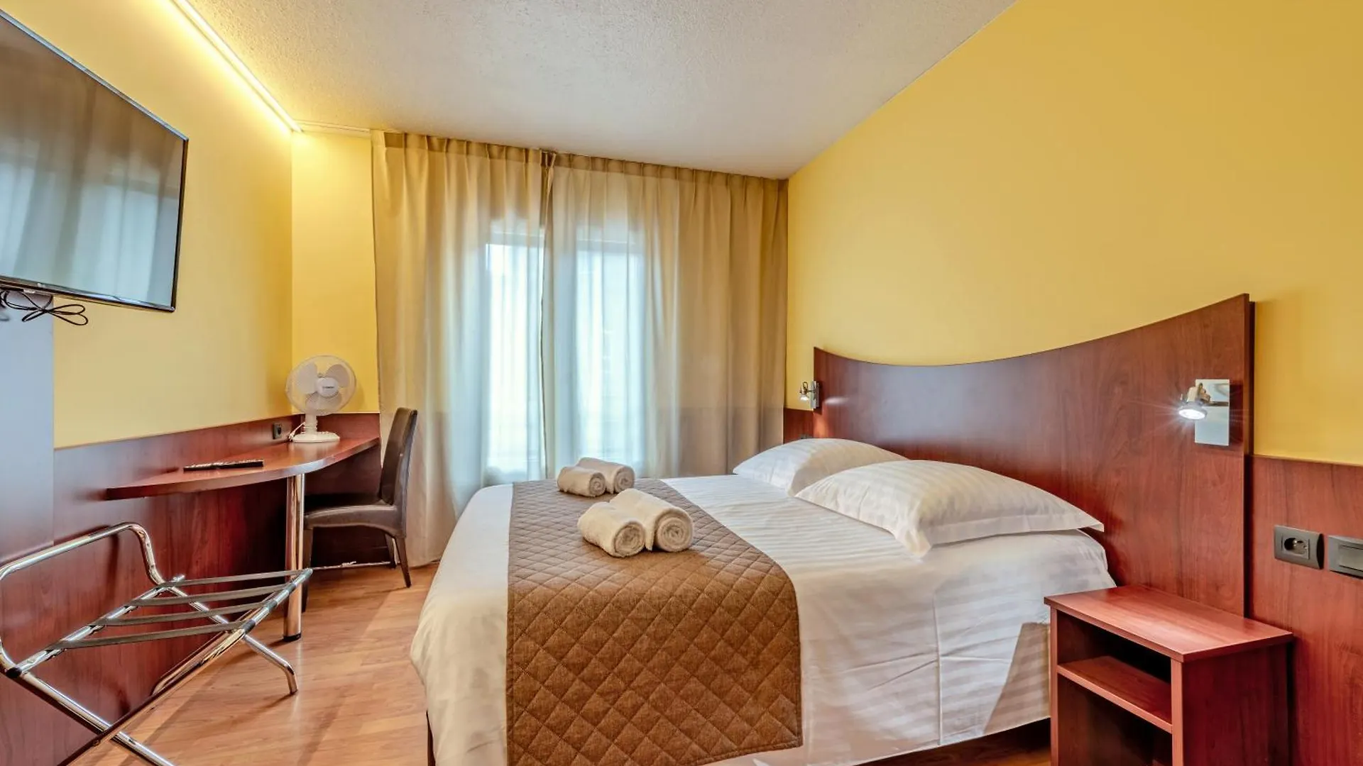 Logis Hotel Center Brest